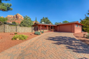 Spectacular House with 2 Master Suites in Sedona's High End Subdivision Living!